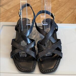 Brand New Born Elegant Black Strappy Sandals size 8